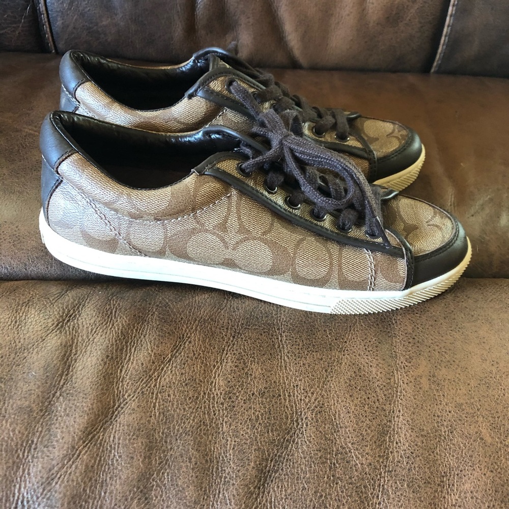 Authentic coach shoes!